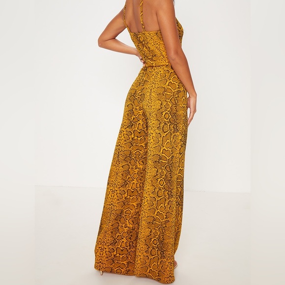 PrettyLittleThing Animal Print Gold Jumpsuit Without Belt - Picture 5 of 10